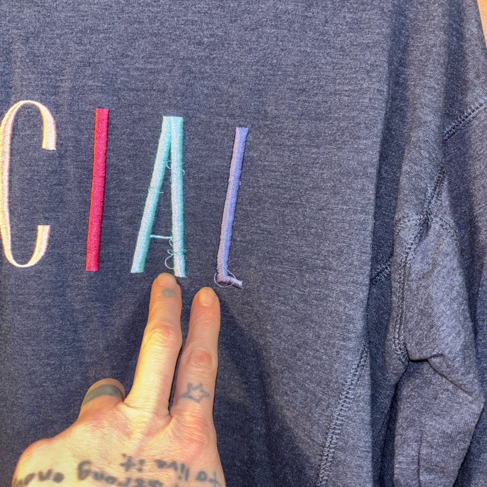 Wildfox Social Sweatshirt - Picture 3 of 8